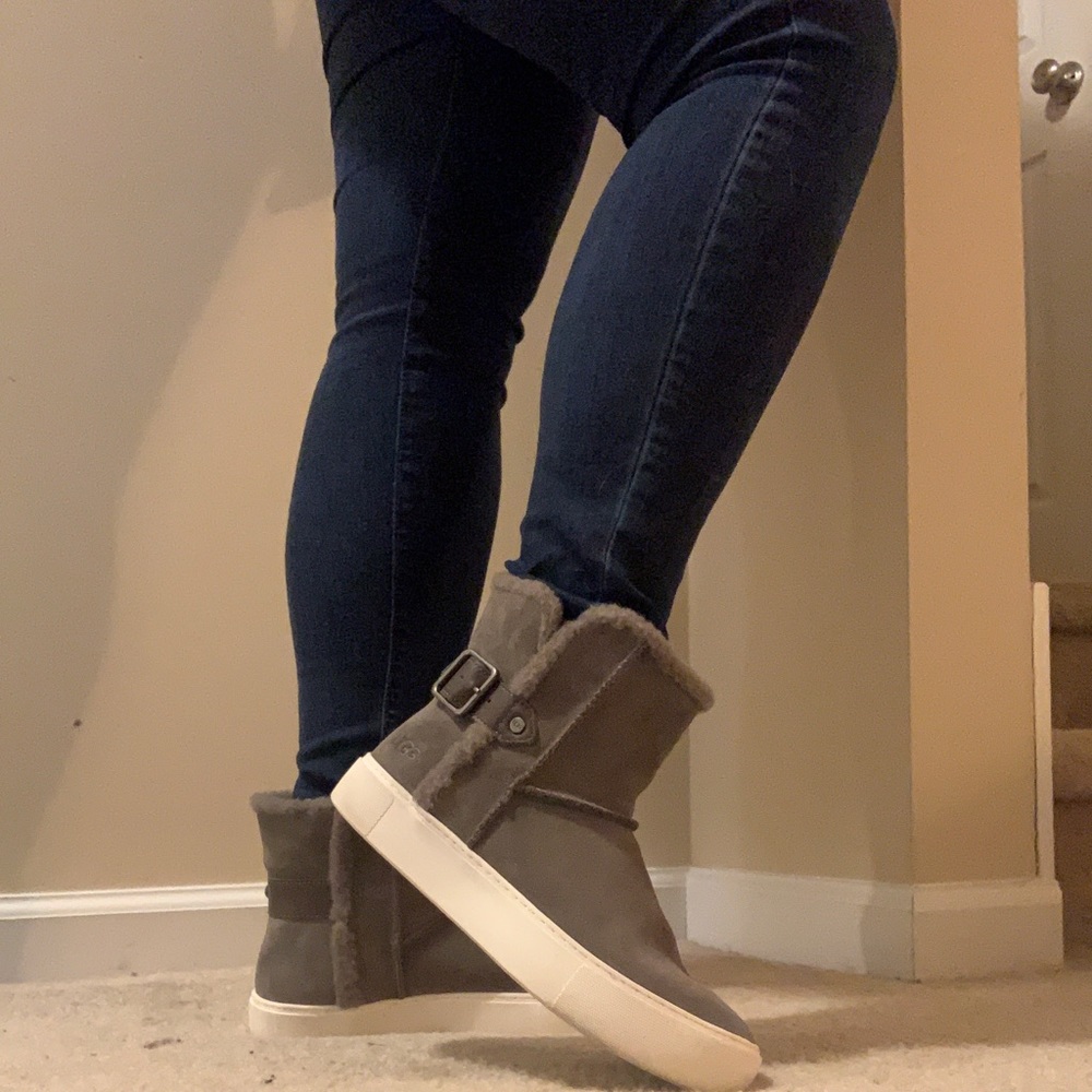 Gently worn Ugg Aika Suede Sneaker Bootie in Mole